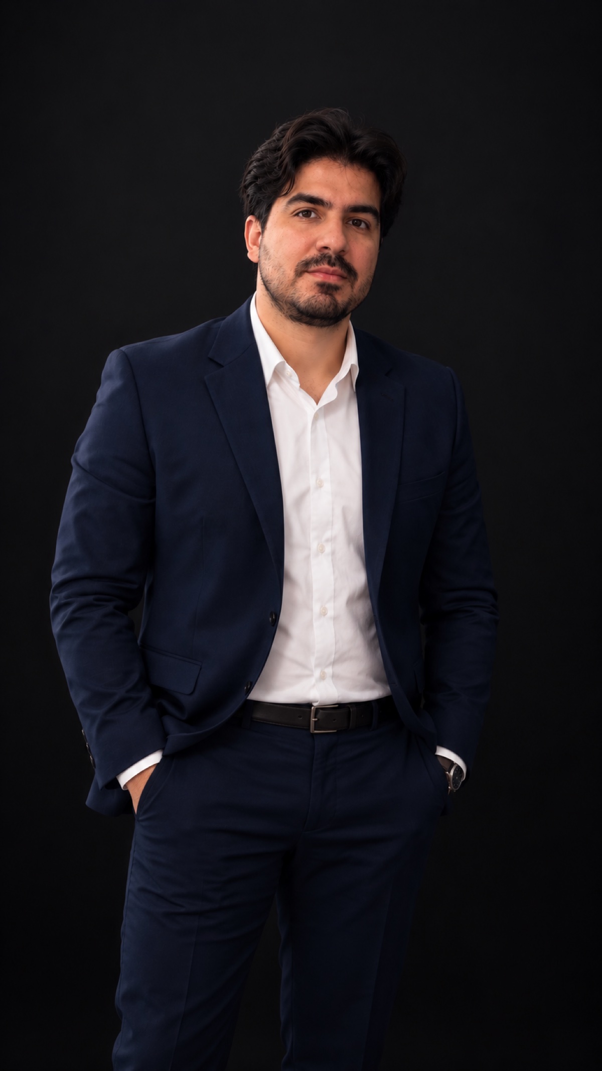 Retrato profesional de Alcides Gabriel, fundador de Gab Global